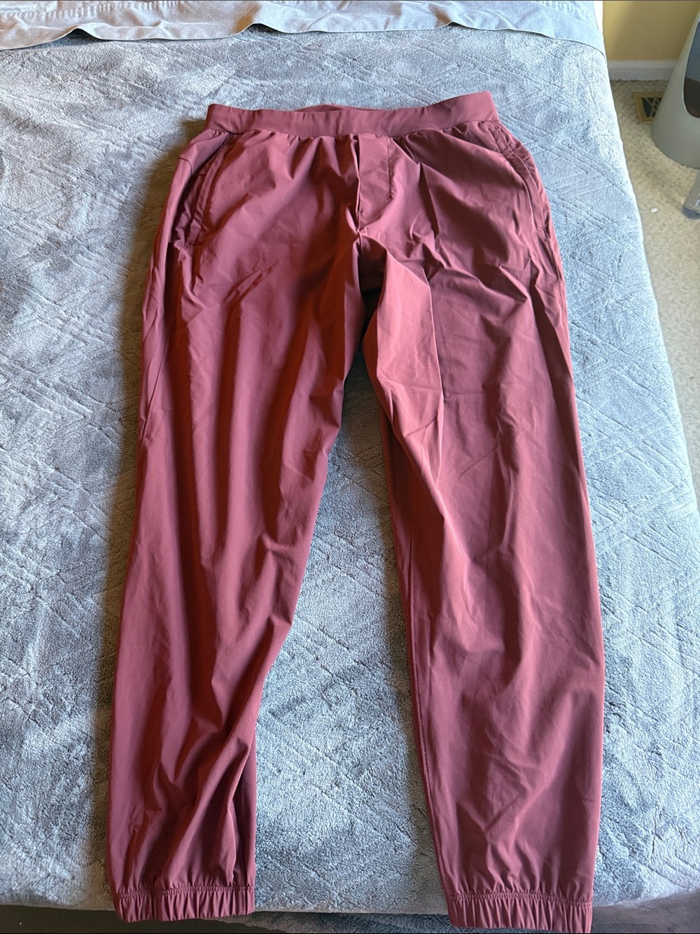 Men's Stretch Jogger Pants - Rosewood Surge Jogger Shorter